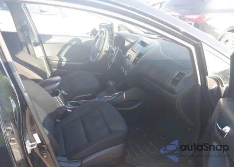 2016 Kia Forte Lx z USA, uszkodzony, nr VIN KNAFK4A64G5602828